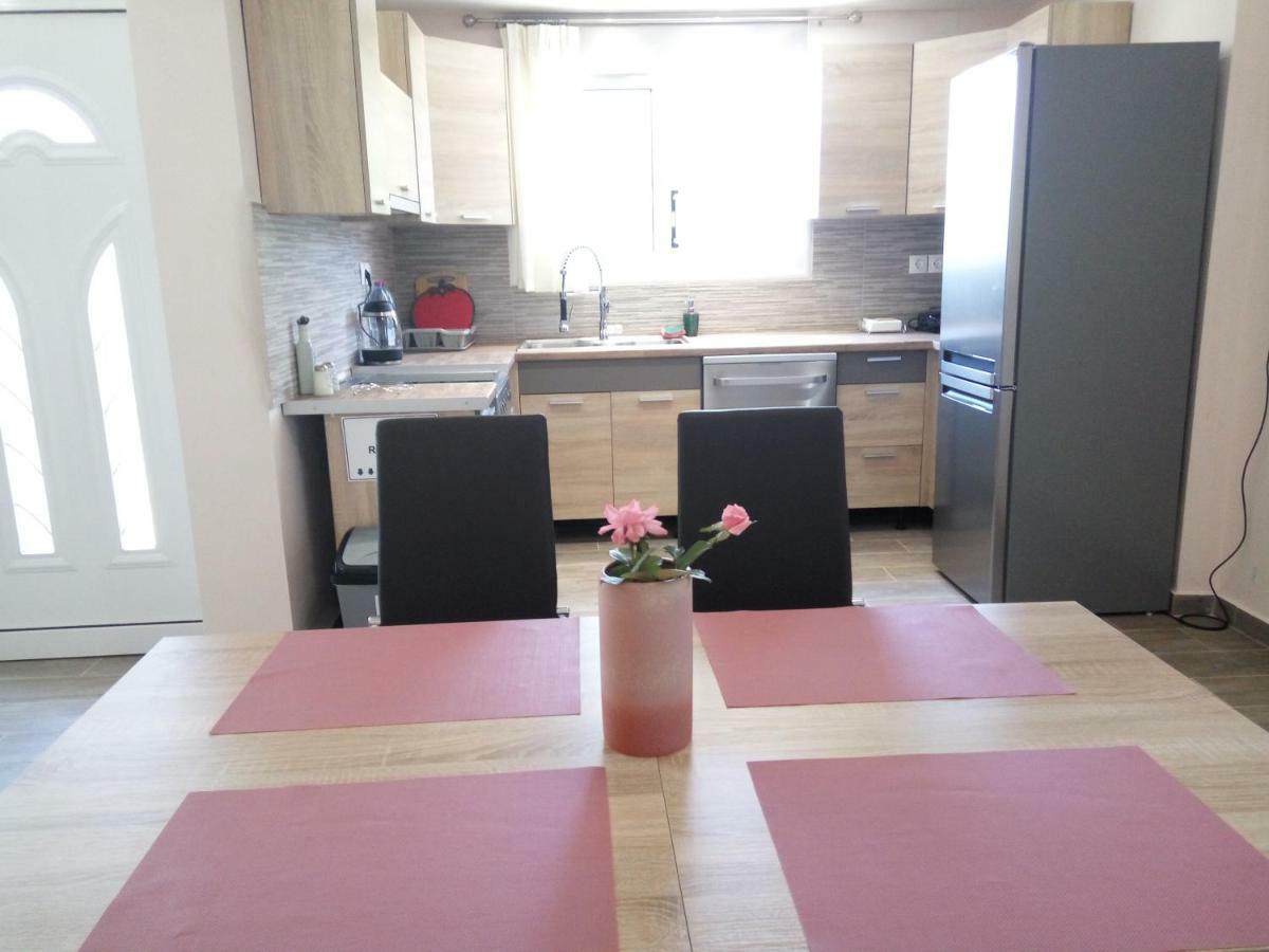 Helios & Elia Family Apartment Лиападес Екстериор снимка